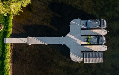 Drive-on boat port connected to a floating dock